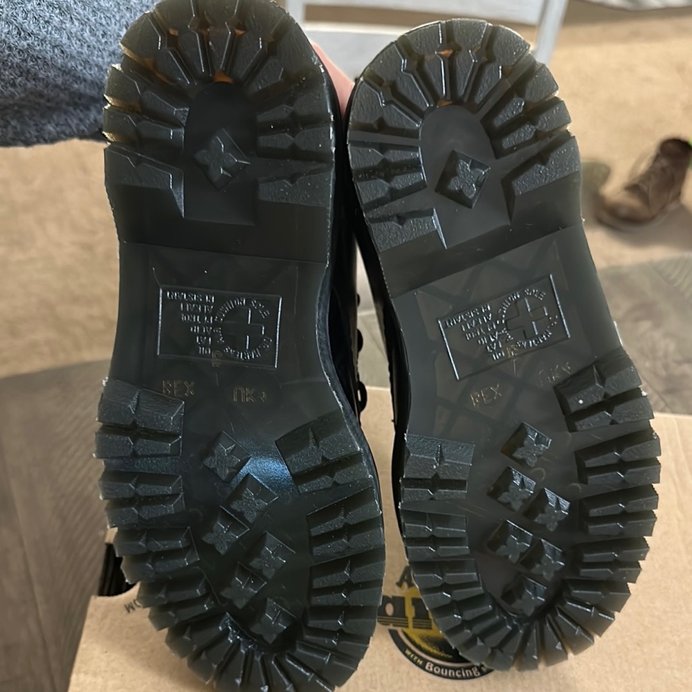 Dr. Martens Sinclairs Viper Croc Emboss (Discontinued) - Picture 7 of 13